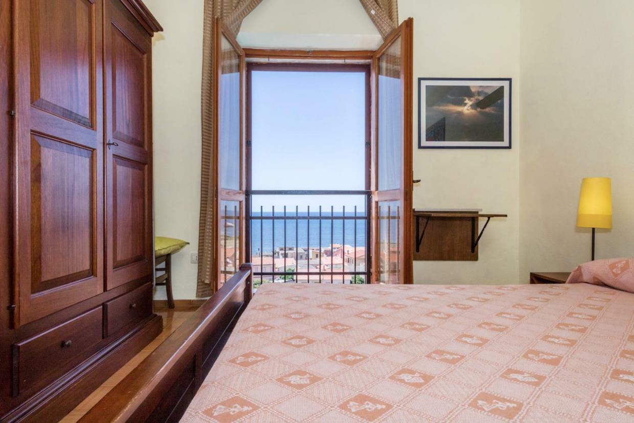 사르치투 쿠글리에리 Mare Lughente B&B 외부 사진
