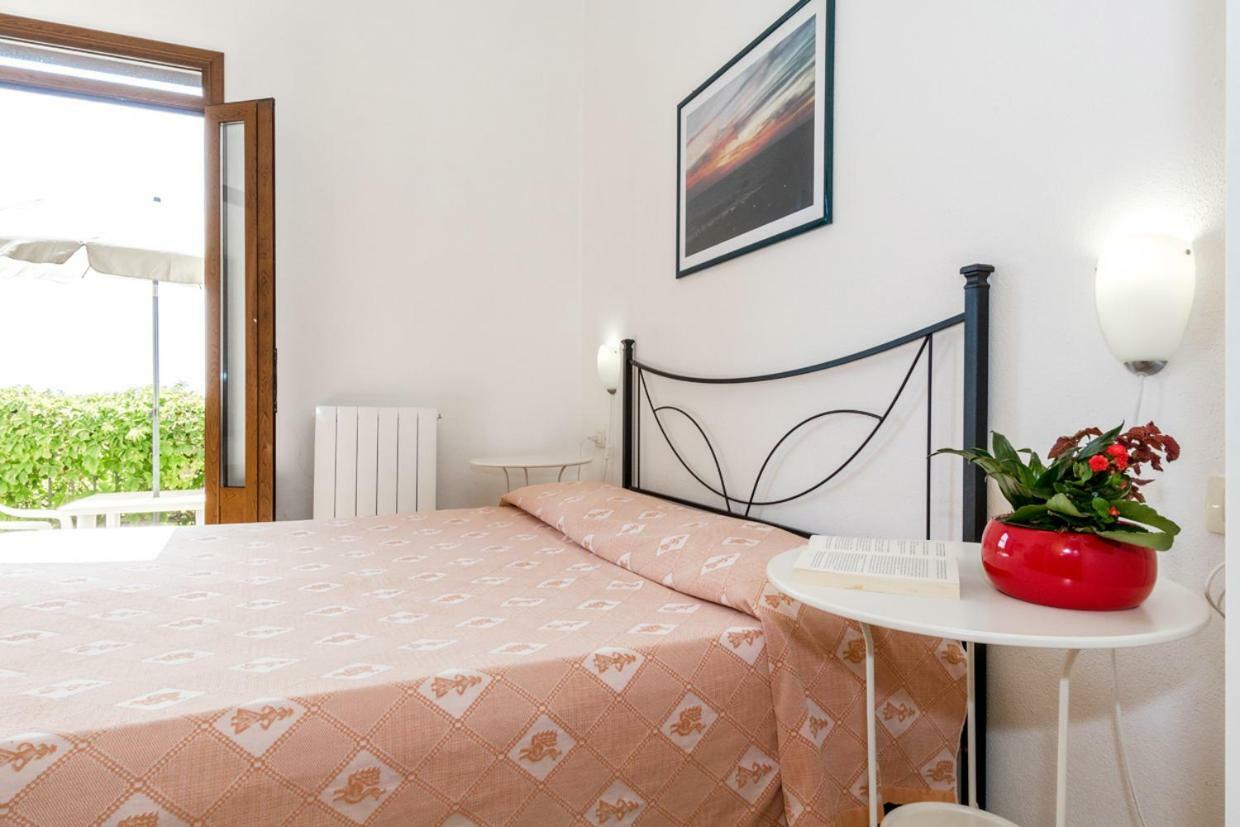 사르치투 쿠글리에리 Mare Lughente B&B 외부 사진
