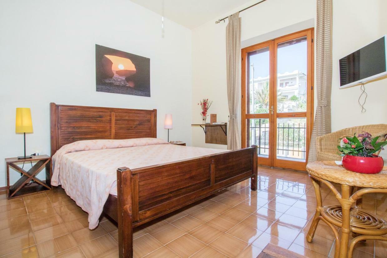 사르치투 쿠글리에리 Mare Lughente B&B 외부 사진