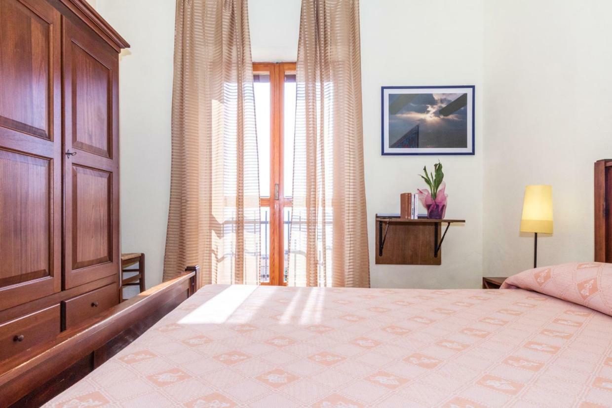 사르치투 쿠글리에리 Mare Lughente B&B 외부 사진