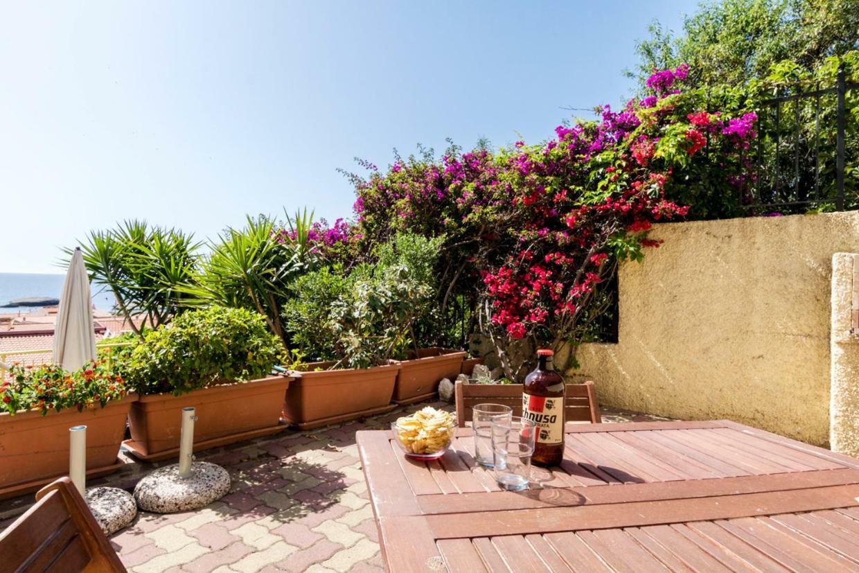 사르치투 쿠글리에리 Mare Lughente B&B 외부 사진