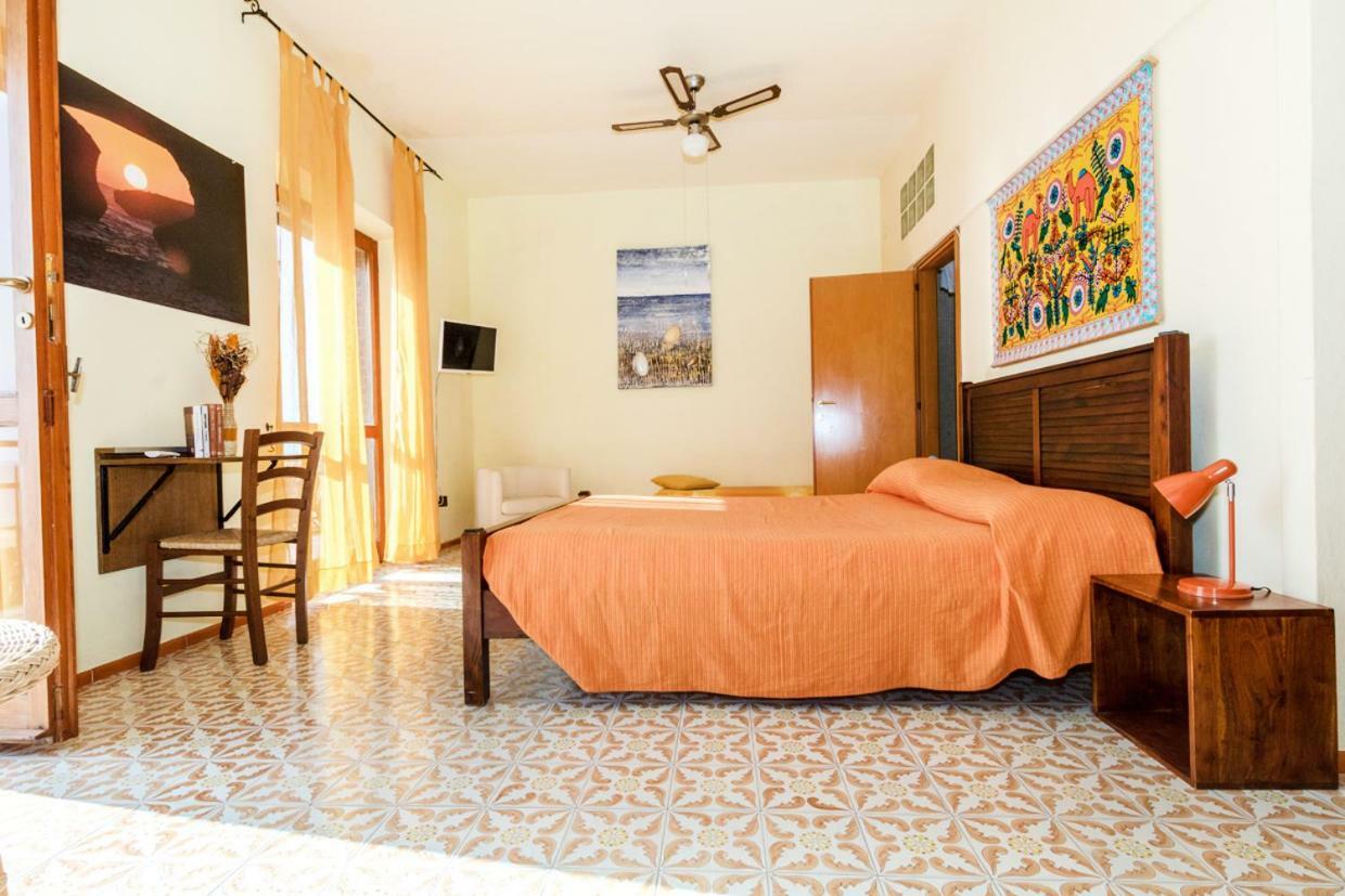 사르치투 쿠글리에리 Mare Lughente B&B 외부 사진